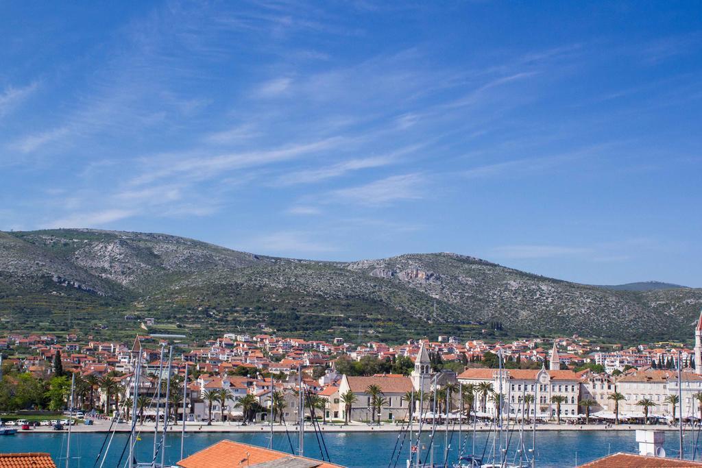 Apartments Maria Trogir Exterior foto