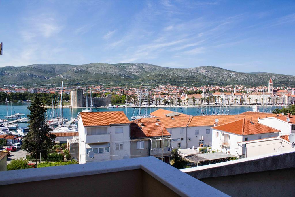 Apartments Maria Trogir Exterior foto